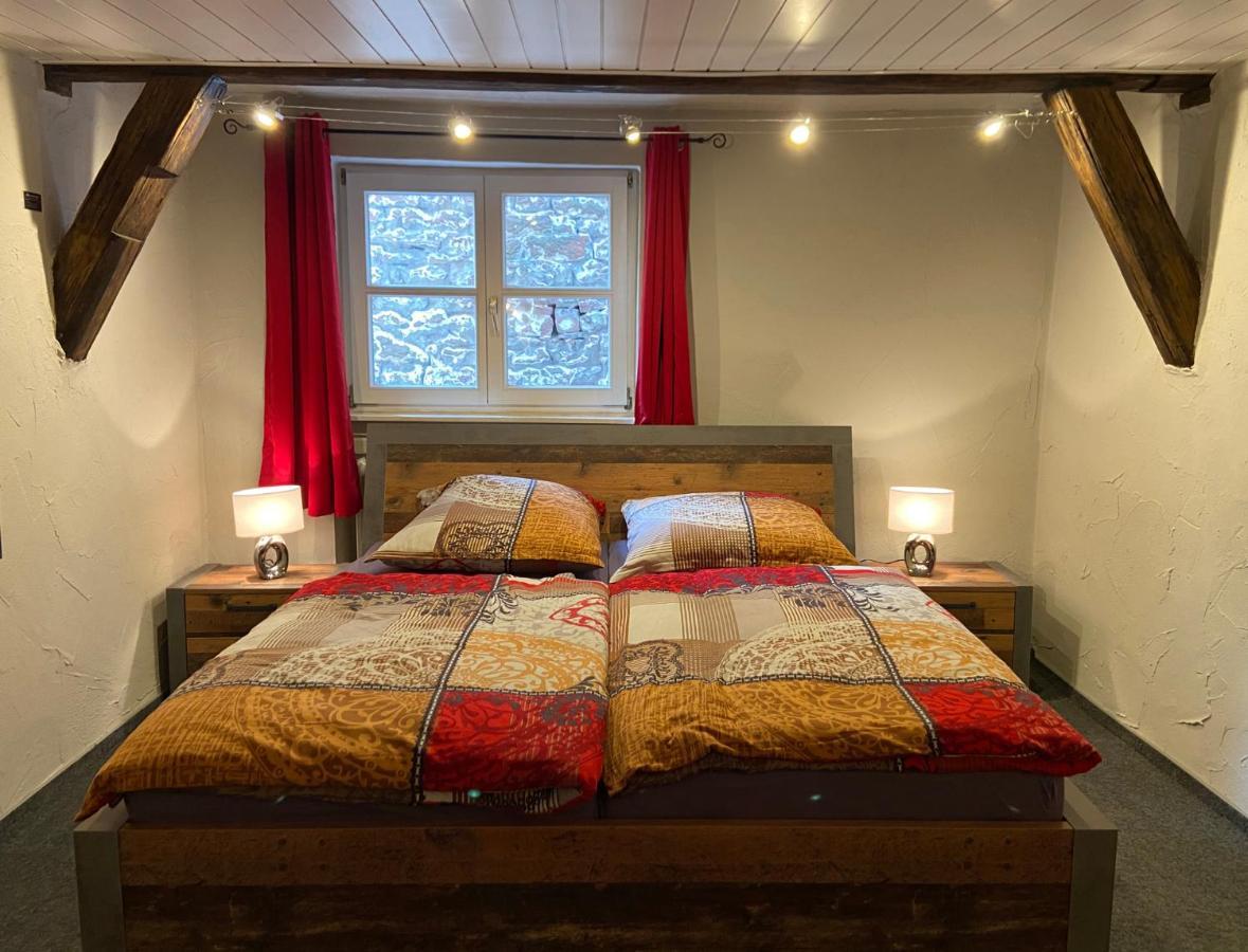 Appartement Schlossberg, Gasthaus Hirsch 히르슈호른 외부 사진