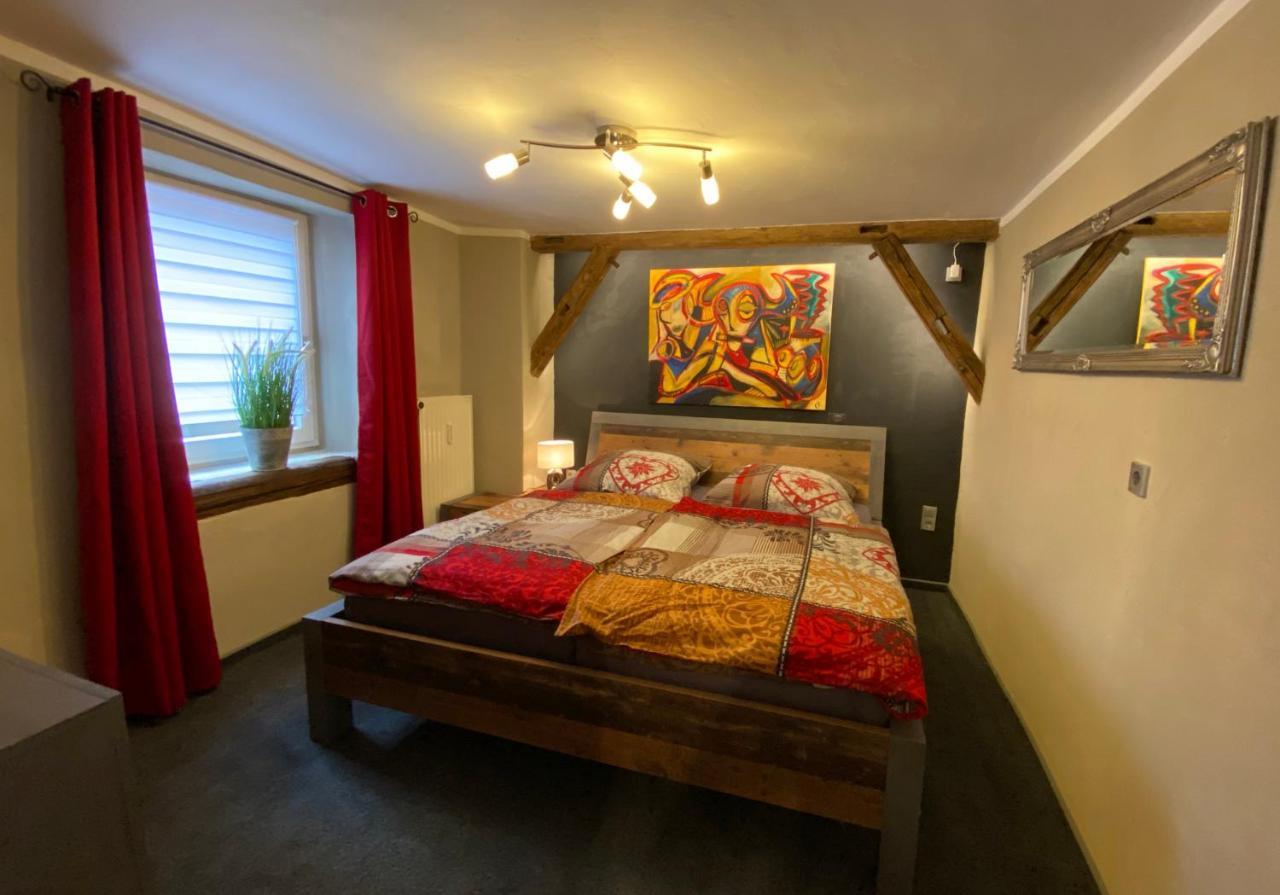 Appartement Schlossberg, Gasthaus Hirsch 히르슈호른 외부 사진