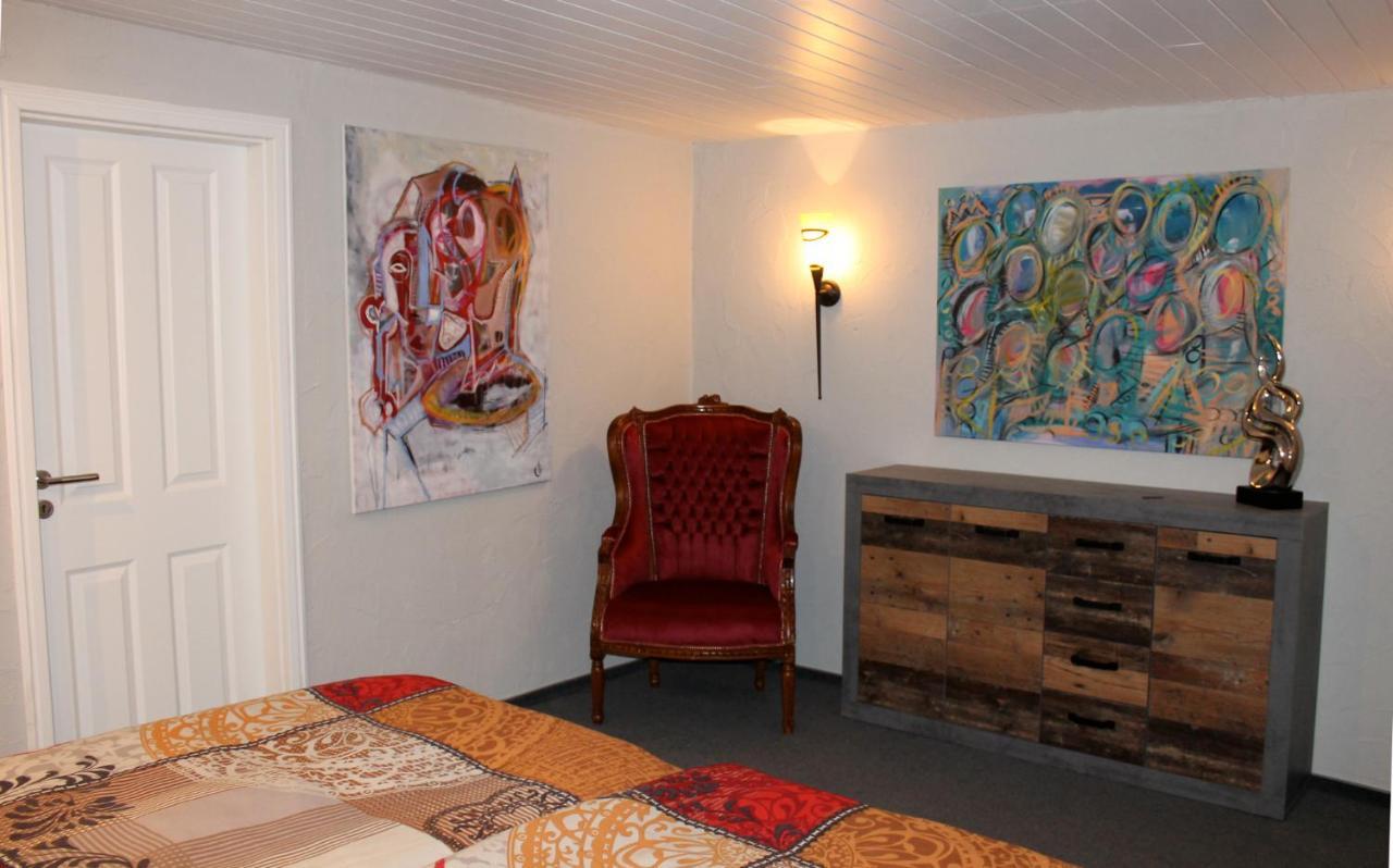 Appartement Schlossberg, Gasthaus Hirsch 히르슈호른 외부 사진