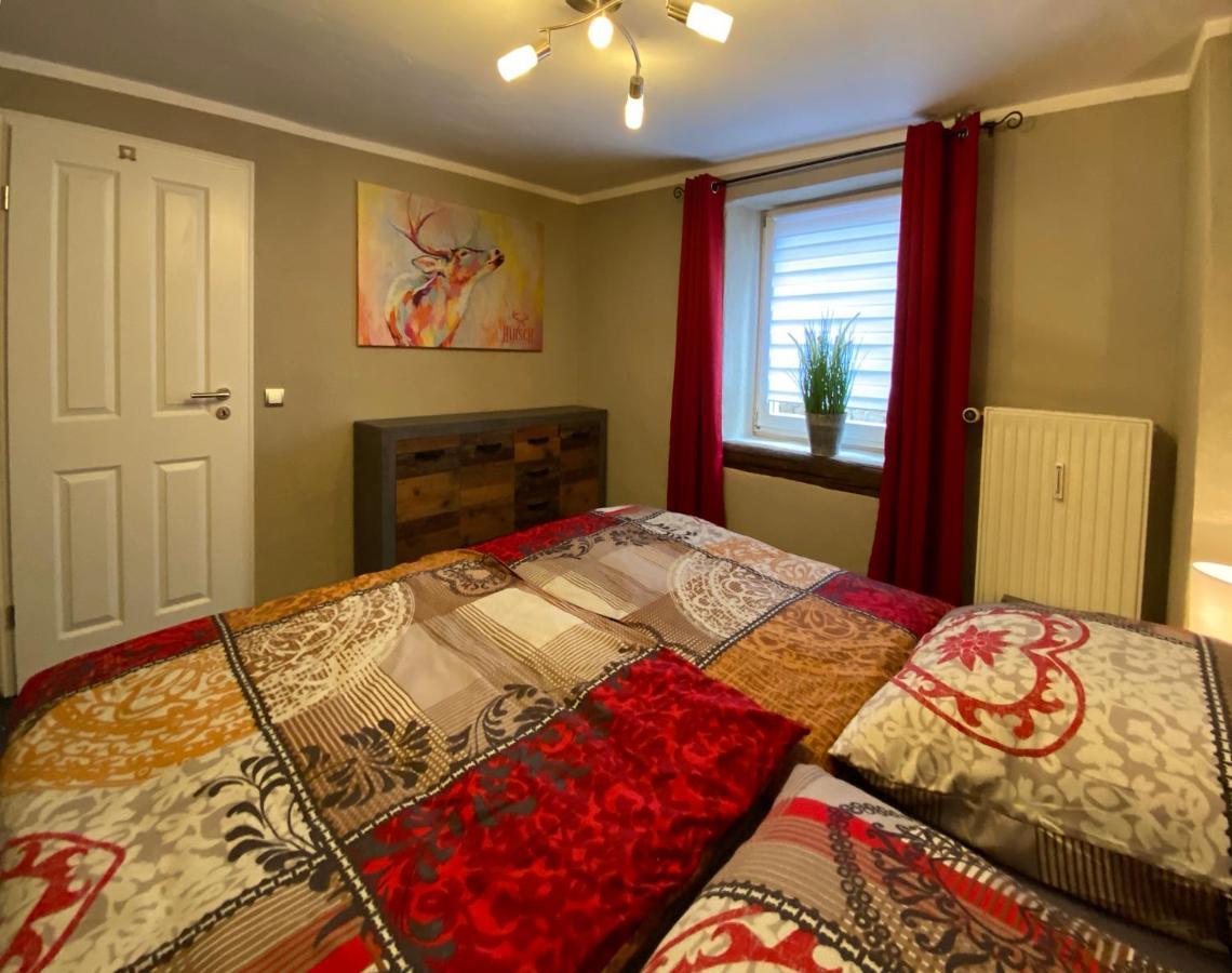 Appartement Schlossberg, Gasthaus Hirsch 히르슈호른 외부 사진